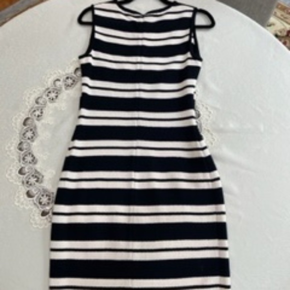 St John knit Dress size 4, Black and Cream stripe - Picture 3 of 4